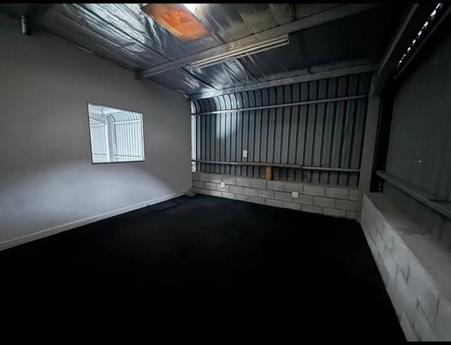 BUSINESS PROPERTY TO RENT IN NEWTON PARK